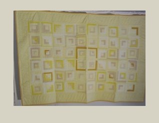 Log Cabin „Yellow Bird“ — Patchwork Quilt, 20. Jahrhundert